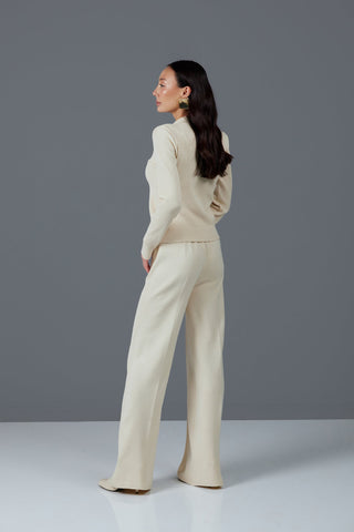 Set: Polo with Statement Buttons & Trousers